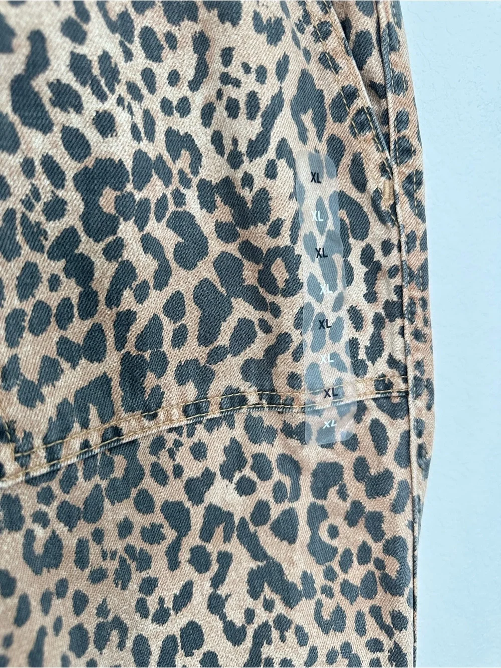 Gap Denim Pull-On Barrel Pants Leopard Print Cropped XL NWOT NWT 100% Cotton - Picture 2 of 10